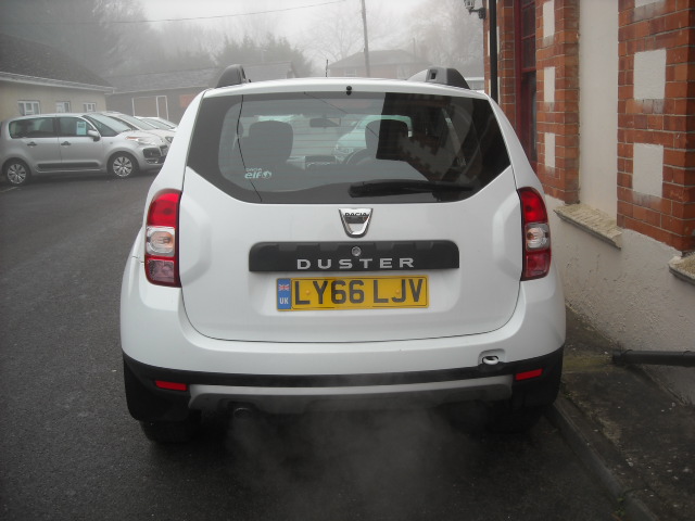 Photo of a 2017 Dacia  Duster 1.2 TCE Laureate 4x2