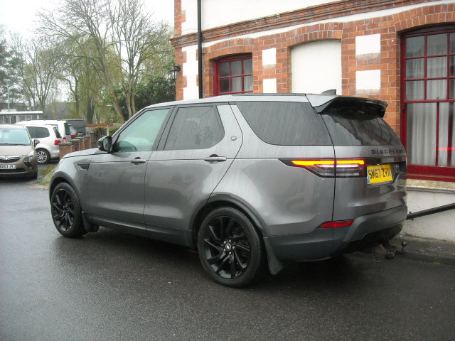 Photo of a 2017 Landrover Discovery 3.0 TD6  SE Mk 5