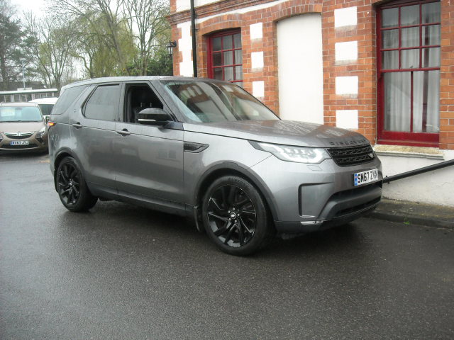 Photo of a 2017 Landrover Discovery 3.0 TD6  SE Mk 5