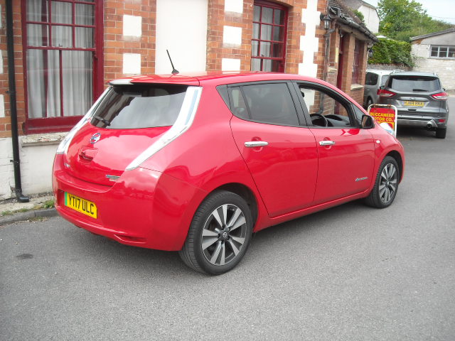 Photo of a 2016 Nissan Leaf Tekna 30kwh